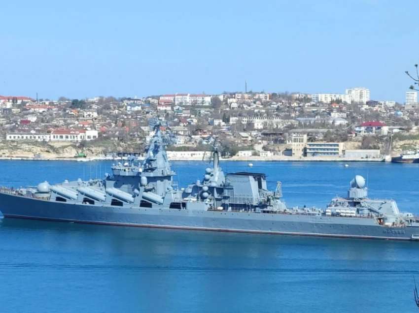 Ukraina sulmon një luftanije ruse në Detin e Zi