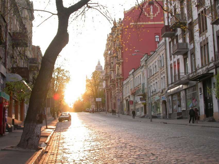 Kyiv do të riemërtojë rrugët dhe sheshet që lidhen me Rusinë 