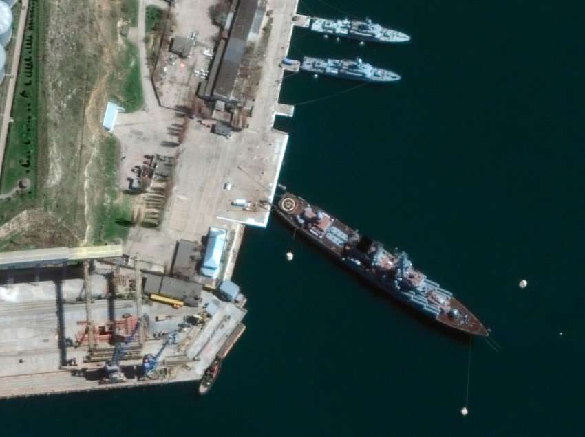 LIVE: Fundosja e anijes ruse rrit tensionet me Ukrainën, reagon edhe SHBA; Putin paralajmëron Perëndimin