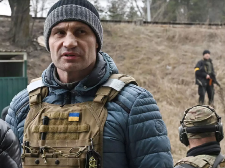 “Nuk është koha për t'u kthyer”/ Klitschko paralajmëron ata të cilët janë larguar nga Kievi