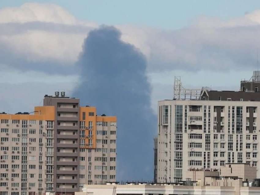Mëngjesi nis më shpërthime në Ukrainë