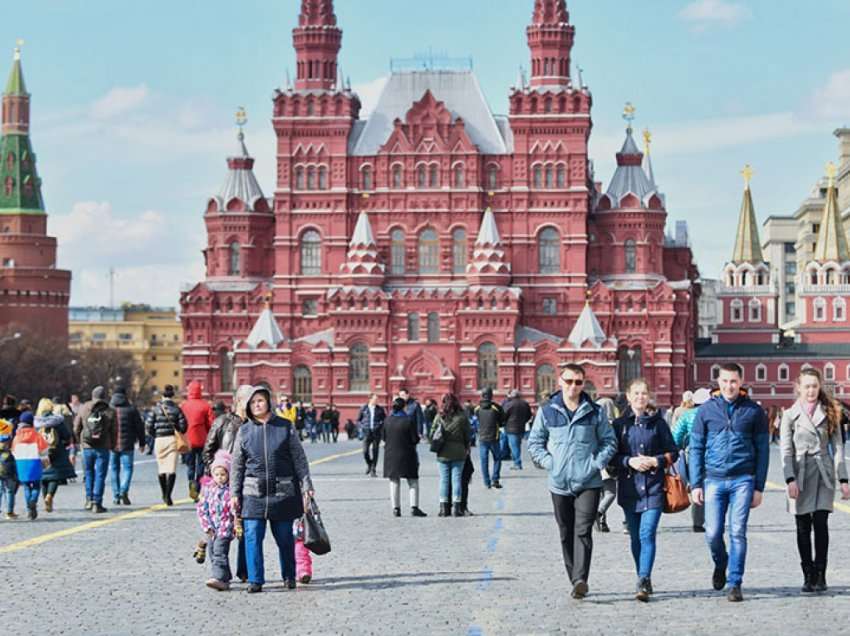 Rreth 200 mijë banorë të Moskës rrezikojnë të mbesin të papunë pas largimit të kompanive të huaja