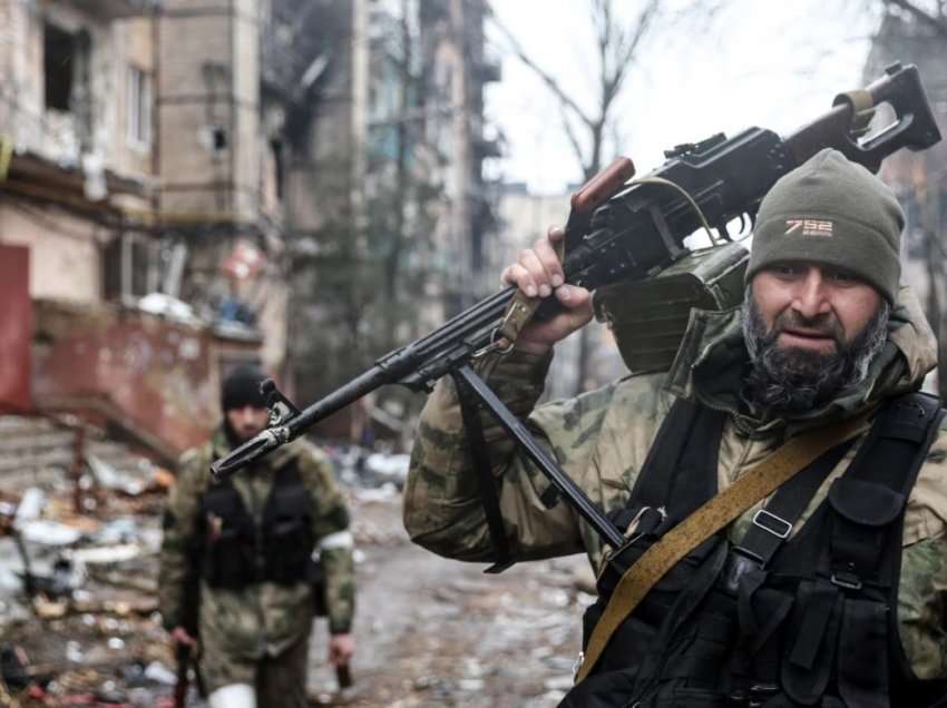 Britania: Rezistenca e Mariupolit pengon përparimin rus në Ukrainë
