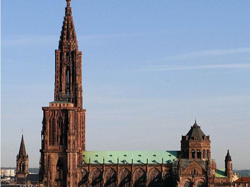 Një vikend në mesin e monumenteve historike në qytetin e Strasburgut -Francë