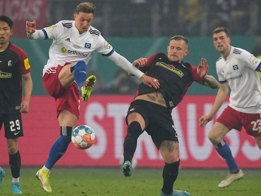 Freiburgu kalon në finale – mposht Hamburgun 3-1