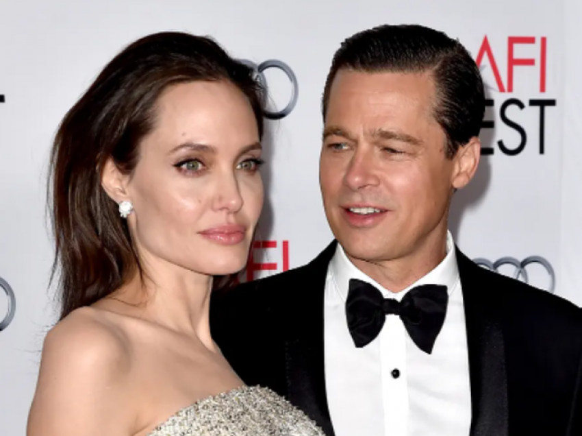 Angelina Jolie po përpiqet të dëmtojë Brad Pitt me një padi anonime?