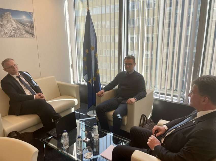 Lajçak flet pas dështimit të marrëveshjes Kosovë-Serbi, ka një thirrje për negociatorët