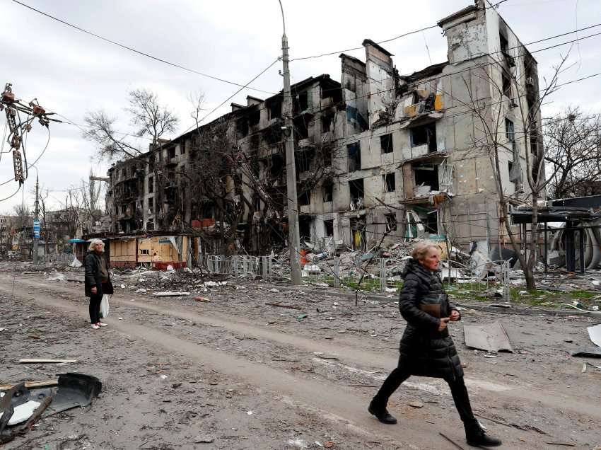 Njësitë ruse 'të lodhura' në rrethimin e Mariupolit