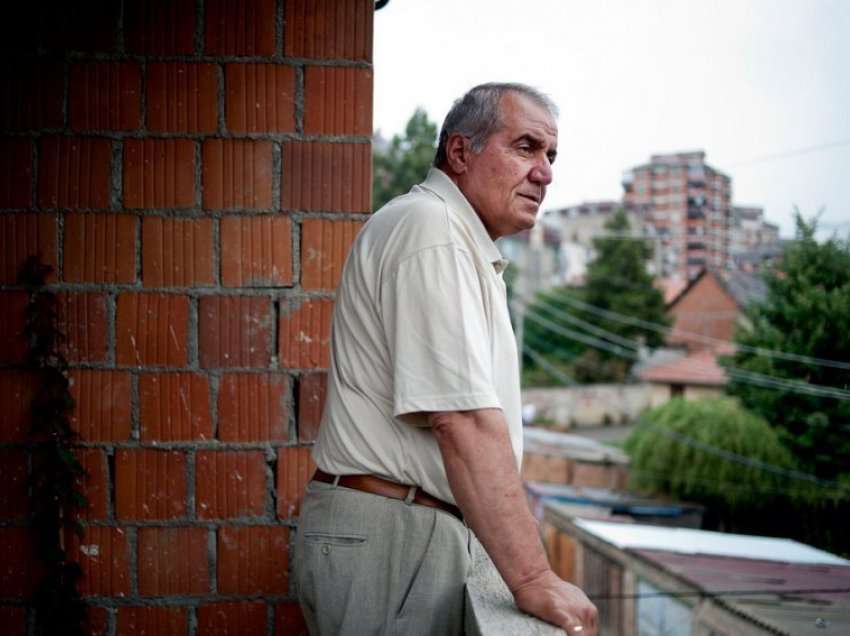 Vdes profesori Adem Mripa, njeriu që bëri rezistencë ndaj kërcënimeve serbe dhe i shpëtoi atentatit në veri të Mitrovicës