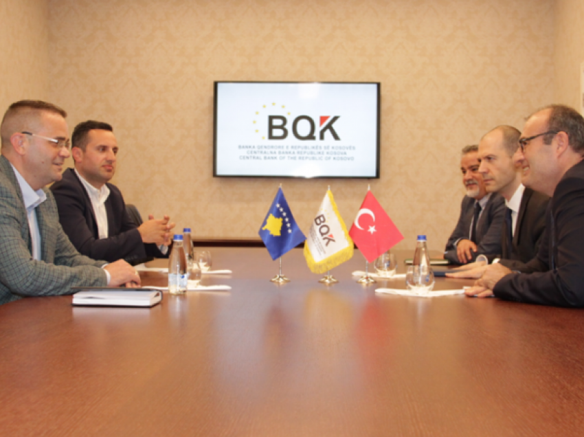 Guvernatori Mehmeti takon ambasadorin e Turqisë