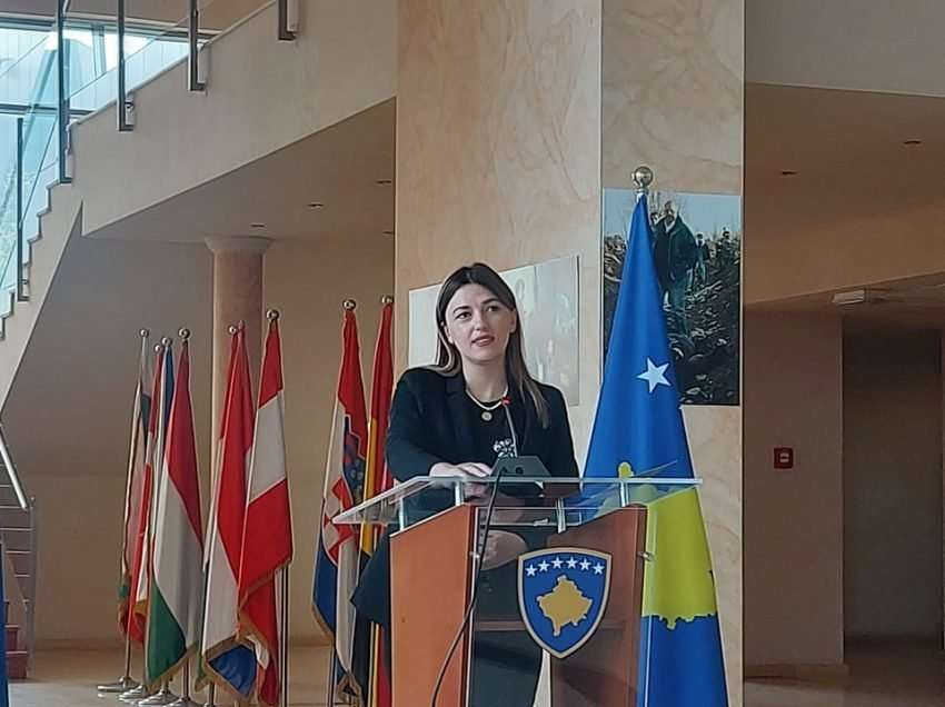 Ministrja Haxhiu: Shumë shpejtë do ta procedojmë në Kuvend Projekt-kodin Civil, e konsideroj prioritet