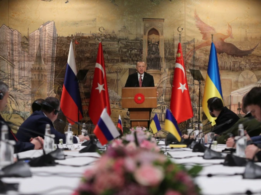 Erdogan shpreson që lufta në Ukrainë të rrisë fuqinë rajonale turke
