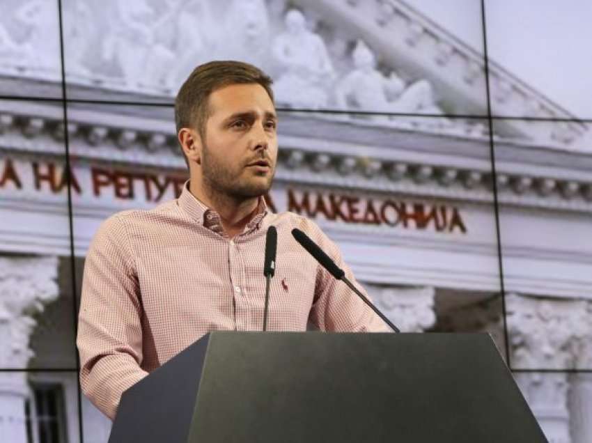 Arsovski: Pendarovski për vetëm pak ditë e ndryshoi qëndrimin e tij për referendumin