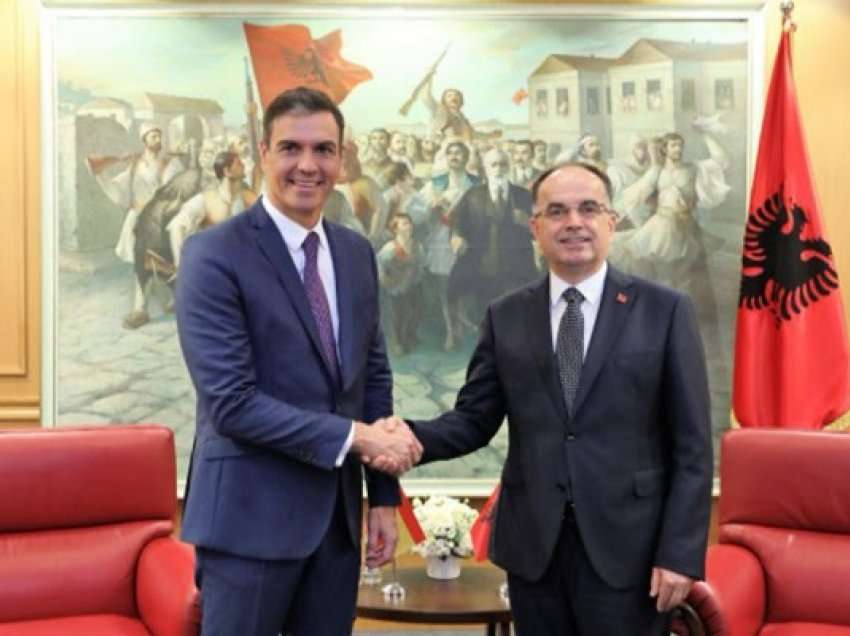 Presidenti Begaj takon Sanchez: Autoritetet e Kosovës shmangën provokim të rëndë