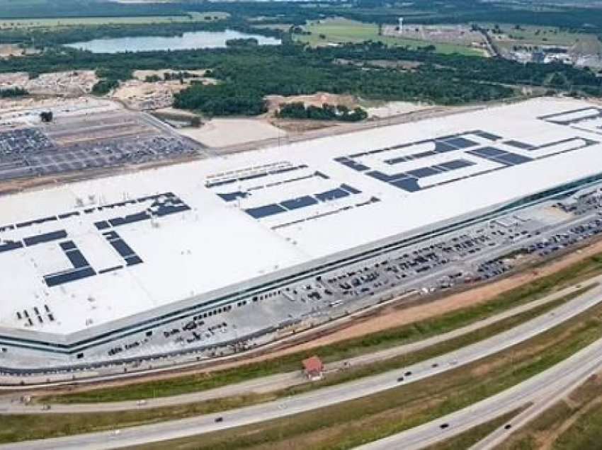 Elon Musk planifikon të ndërtojë aeroportin e tij 