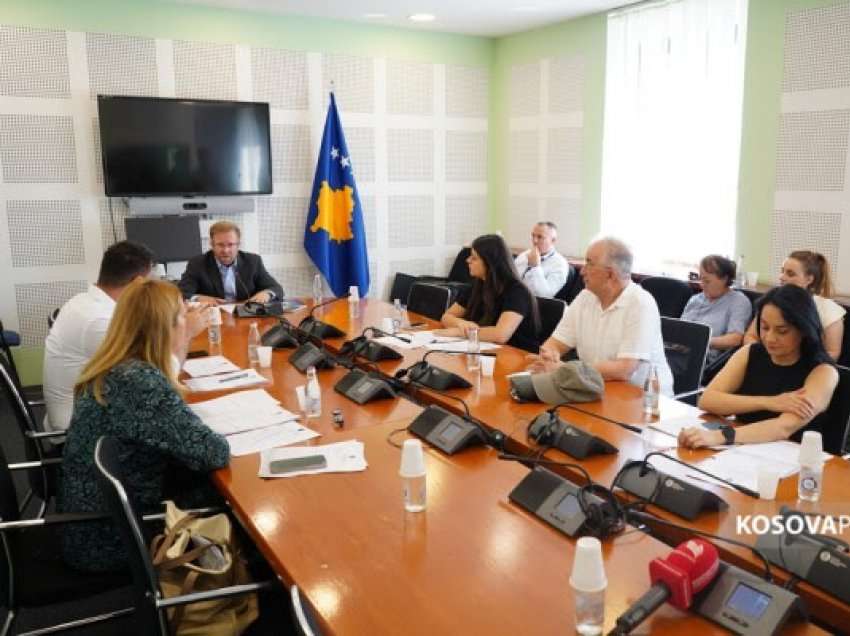 ​Mospajtime për formimin e një grupi punues, Haliti: Ministrja Gërvalla të vijë në Komision, jo nëpunësit civilë