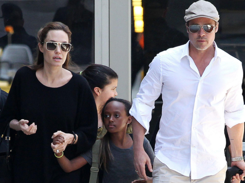 Brad Pitt flet si rrallëherë publikisht për fëmijët e tij: Të mbushen sytë me lot