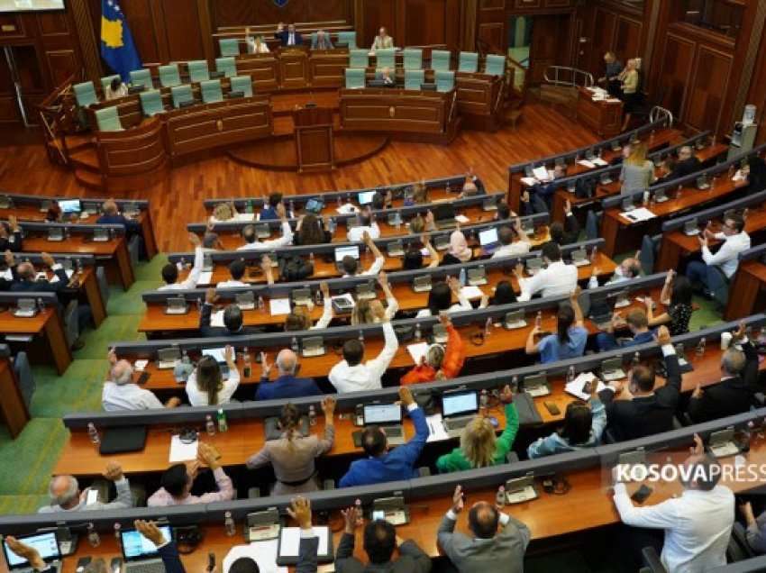 ​Opozita kritikon ministrin Sveçla: Nuk e ka prioritet reformën në administratën publike