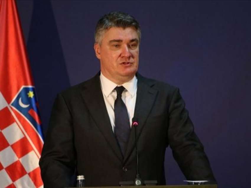Presidenti kroat “godet” Serbinë: A është normale të mos njihet pavarësia e Kosovës dhe të përkrahet Rusia?