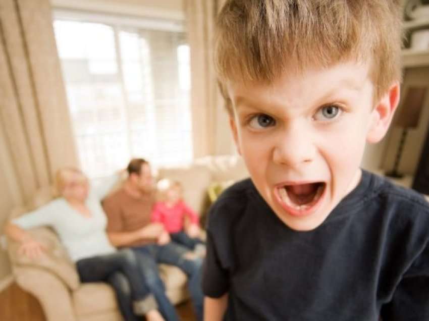 10 sjellje të fëmijëve për të cilat duhet të shqetësohen prindërit