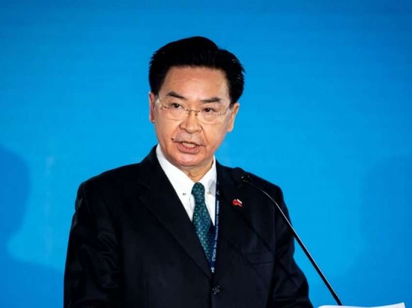 Ministri i Jashtëm tajvanez: Stërvitjet e Kinës nënkuptojnë ‘përgatitje për pushtim të Tajvanit’