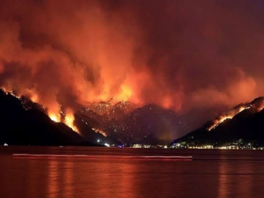 Të paktën 34 zjarre aktive në Shqipëri