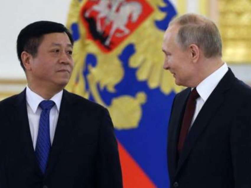 Ambasadori kinez: Ky është “nxitësi kryesor” i luftës në Ukrainë
