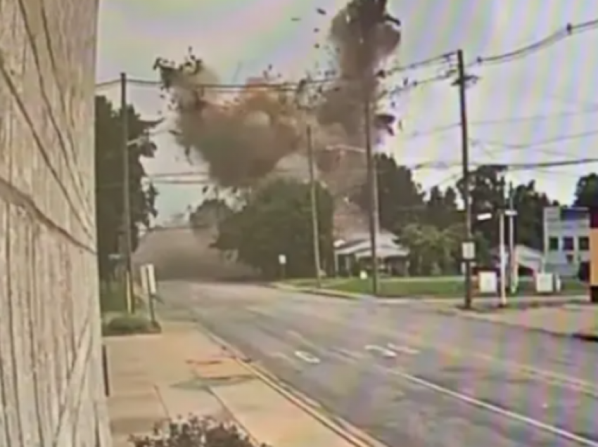 Kamerat regjistrojnë momentin e shpërthimit të një shtëpie – tre të vdekur në Indiana