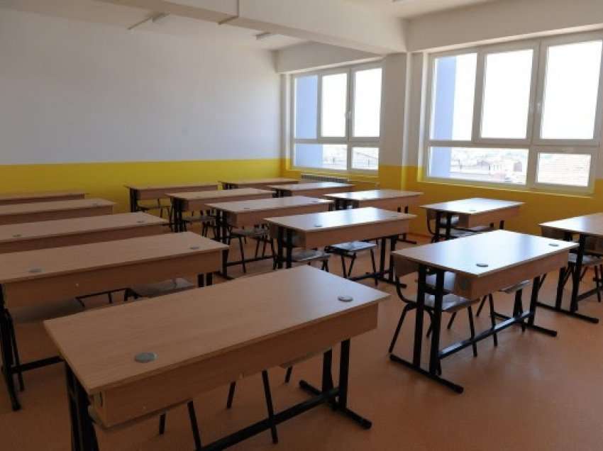 Për pesë vite në shkollat e Fushë Kosovës janë shtuar 550 nxënës