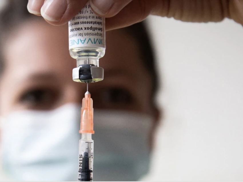 OBSH: Vaksina për linë e majmunëve nuk është ilaç magjik