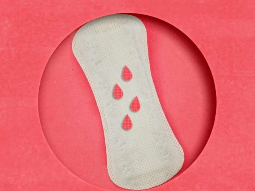 Çfarë do të thotë ngjyra e gjakut të menstruacioneve, sipas gjinekologëve