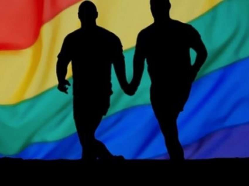 Singapori i jep fund ndalimit të homoseksualitetit