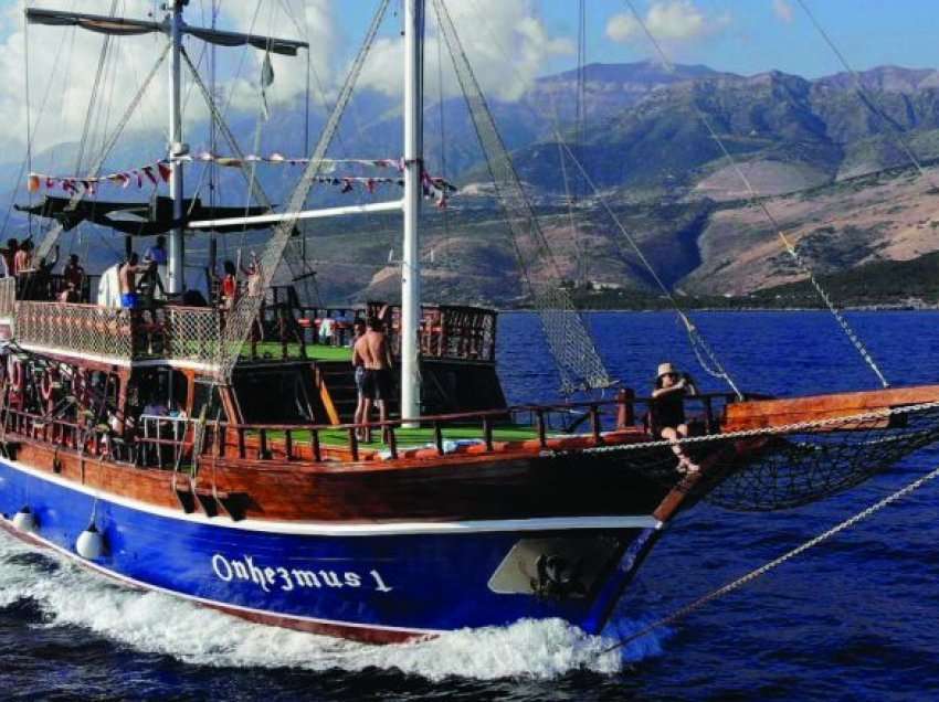 Turizmi nxit industrinë detare në Shqipëri