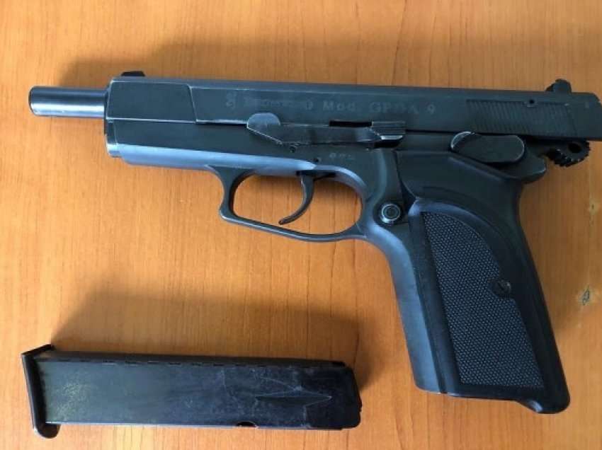 ​U xhirua duke shtënë me armë, arrestohet 21-vjeçari në Vushtrri