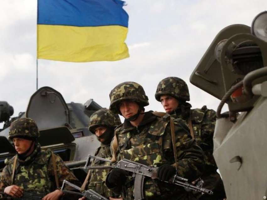 Gjashtë muaj luftë, Ukraina shpenzoi mbi 11 miliardë dollarë për ushtrinë