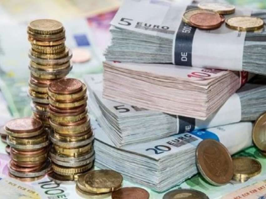 Rezerva valutore e Shqipërisë u rrit në 4.9 miliardë euro