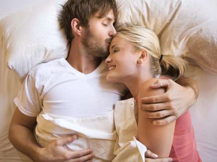 5 zakonet e çifteve të kënaqur seksualisht
