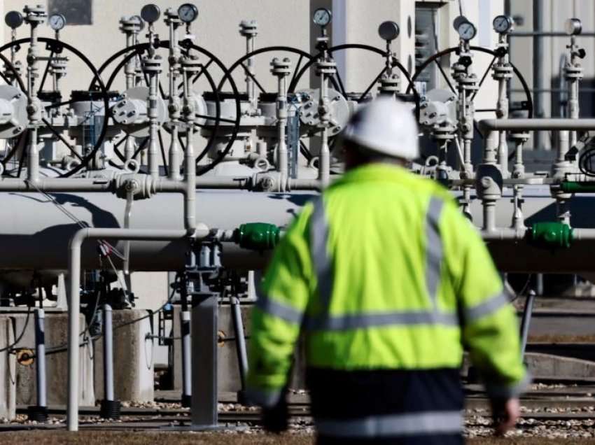 Rusia ndalon gazin përmes gazsjellësit Rrjedha Veriore 1