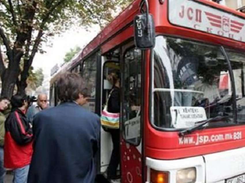 Partitë u përplasën sërish për kaosin me autobusët në Shkup
