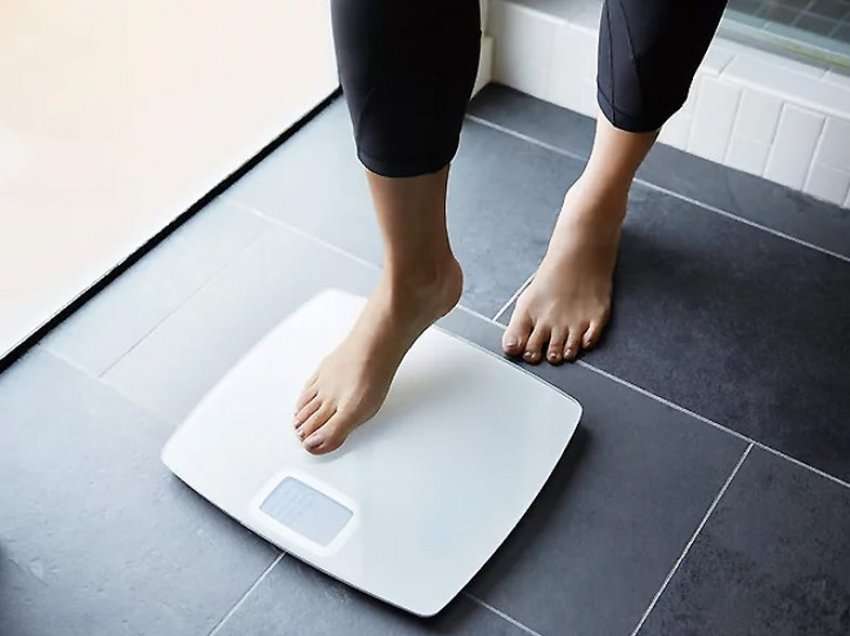 Si kanë humbur peshë njerëzit gjatë karantinës