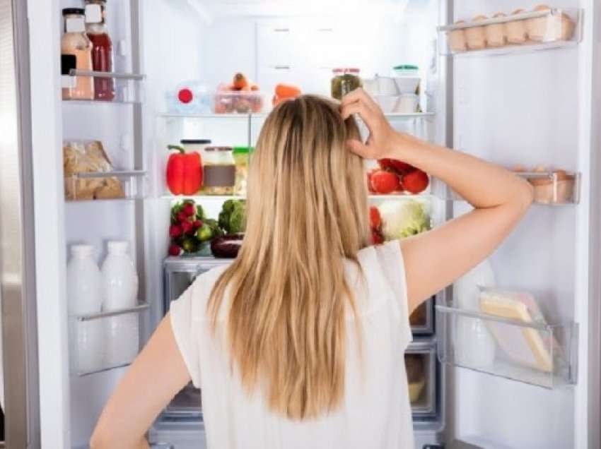 ​Ushqimet që nuk duhet t'i vendosni në frigorifer