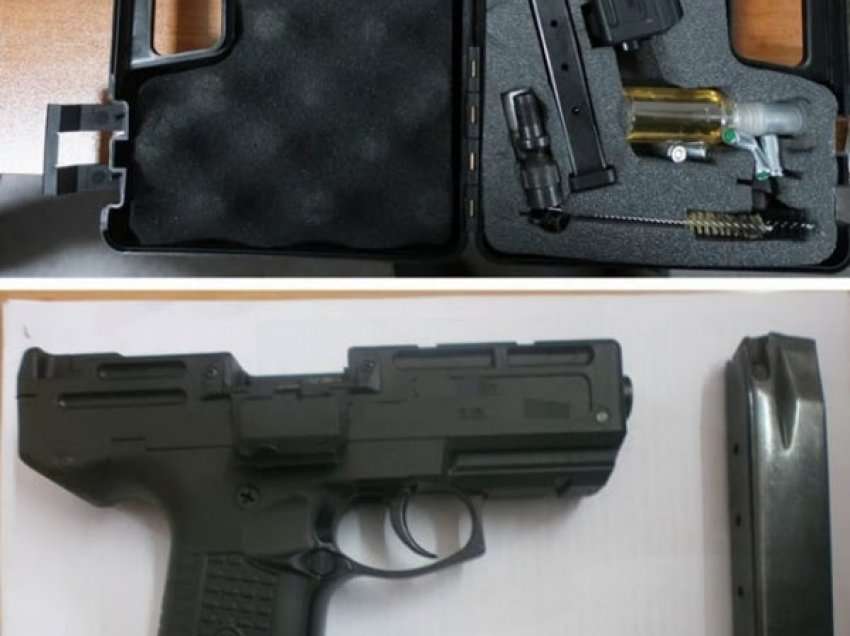 ​Policia gjen pistoletë në një valixhe në pikën kufitare Merdarë