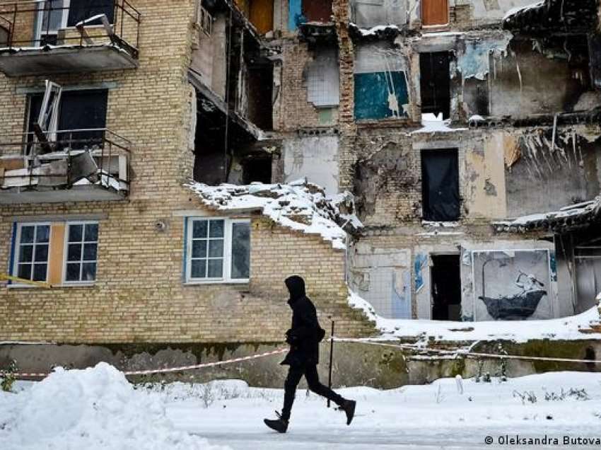 Ukrainë: Si kthehet dimri në armë lufte