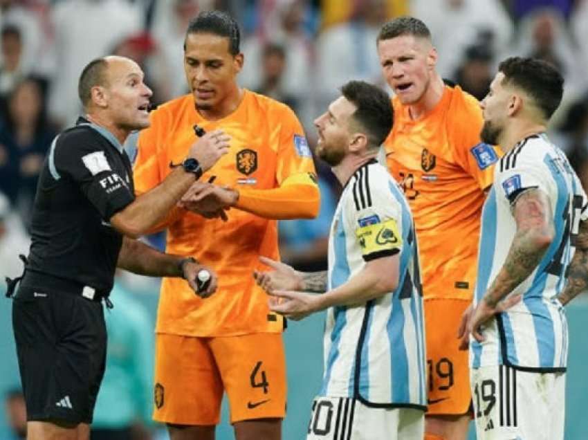 ​FIFA nis procedurë disiplinore ndaj Argjentinës dhe Holandës