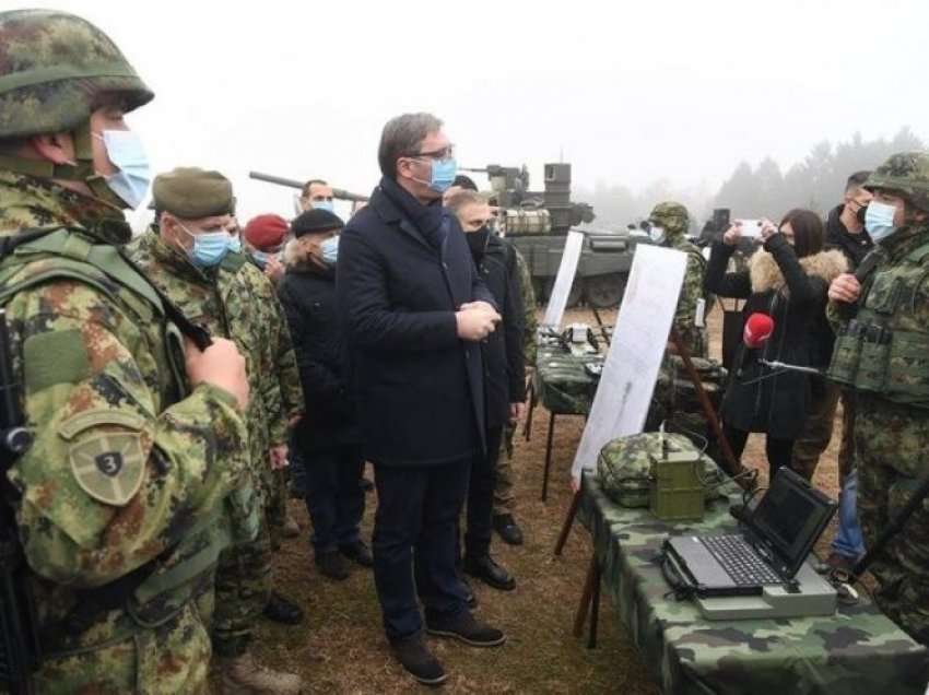 “Asnjëherë s’do të ketë kthim të ushtarëve serbë në Kosovë, le ta harrojë Vuçiqi”