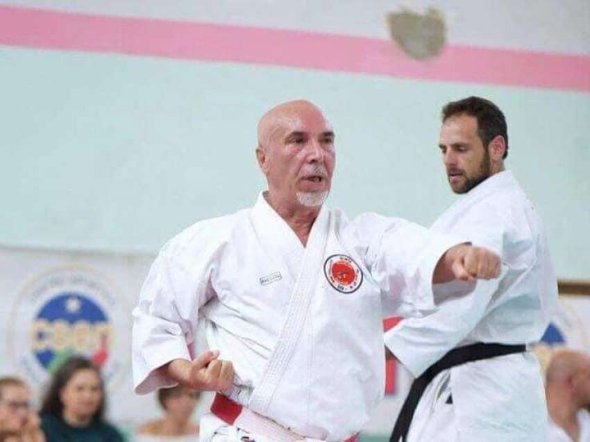 Enver Cakiqi promovon librin e karatesë...