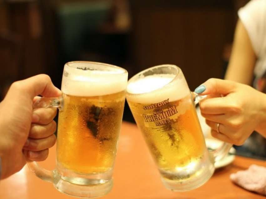 ​Çekët janë “mbretërit e pamposhtur” të birrës në Evropë
