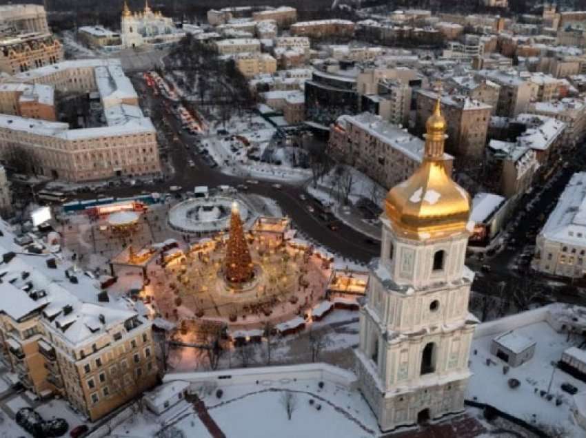 ​Kievi mbetet pa ujë