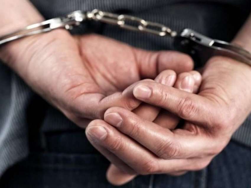 Prishtinë, një burrë arrestohet për trafikim me njerëz