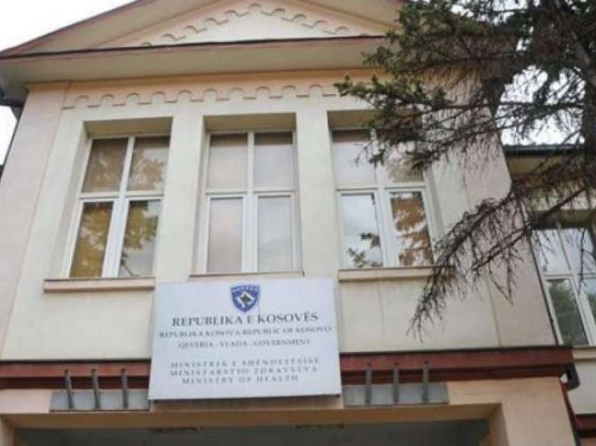 Reagimi i parë i Ministrisë për rastin e foshnjës në Spitalin e Pejës, shkarkohet u.d i Kryeinspektorit